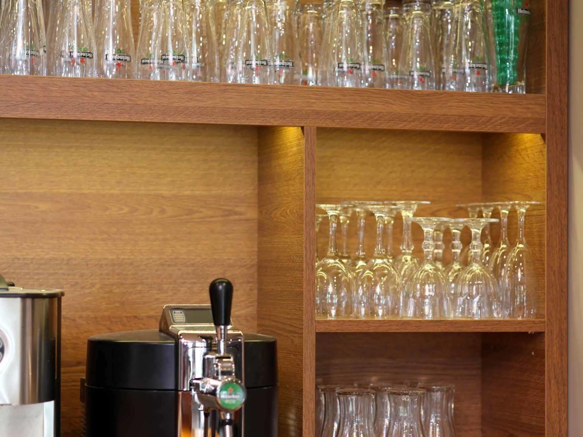 Готель Ibis Styles Ж'єн Екстер'єр фото